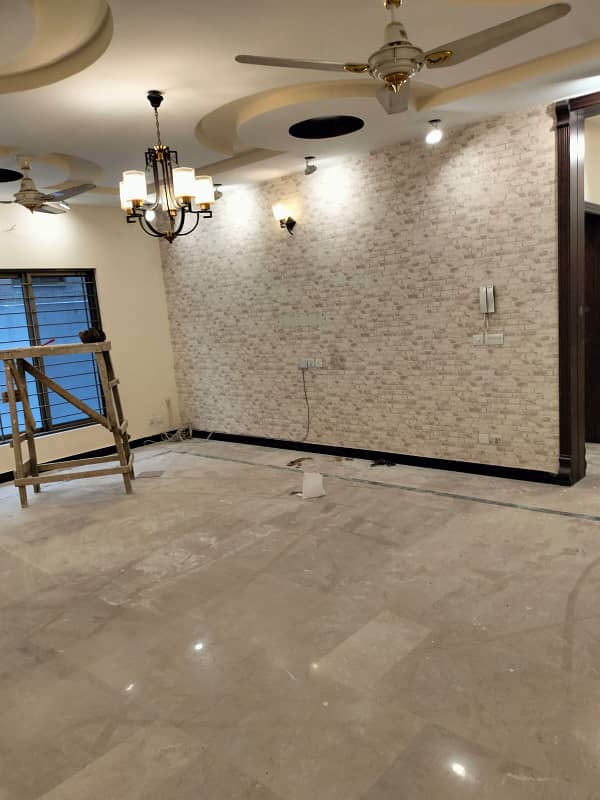 i 8 basement available for rent marble flooring one car parking 6