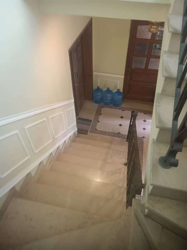 10 Marla Grid Design Fully Renovated House For Sale In Askari-10 3