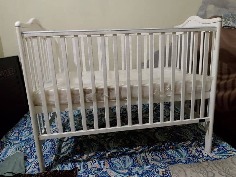 Baby cot 0