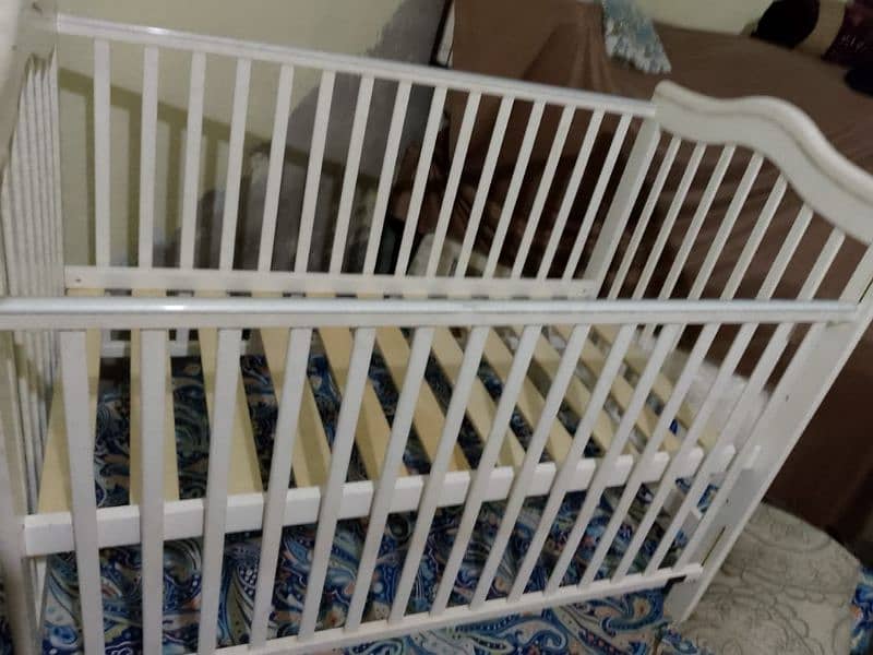 Baby cot 3