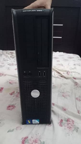 Coure 2 Duo 4Gb ram 128gb SSD 200 Gb hard drive 2