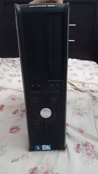 Coure 2 Duo 4Gb ram 128gb SSD 200 Gb hard drive 3