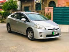 Urgent for sale
Toyota Prius 1.8
Model : 2010/14