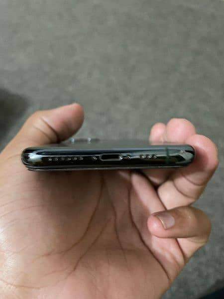 Iphone 11 pro Non PTA with Box 2