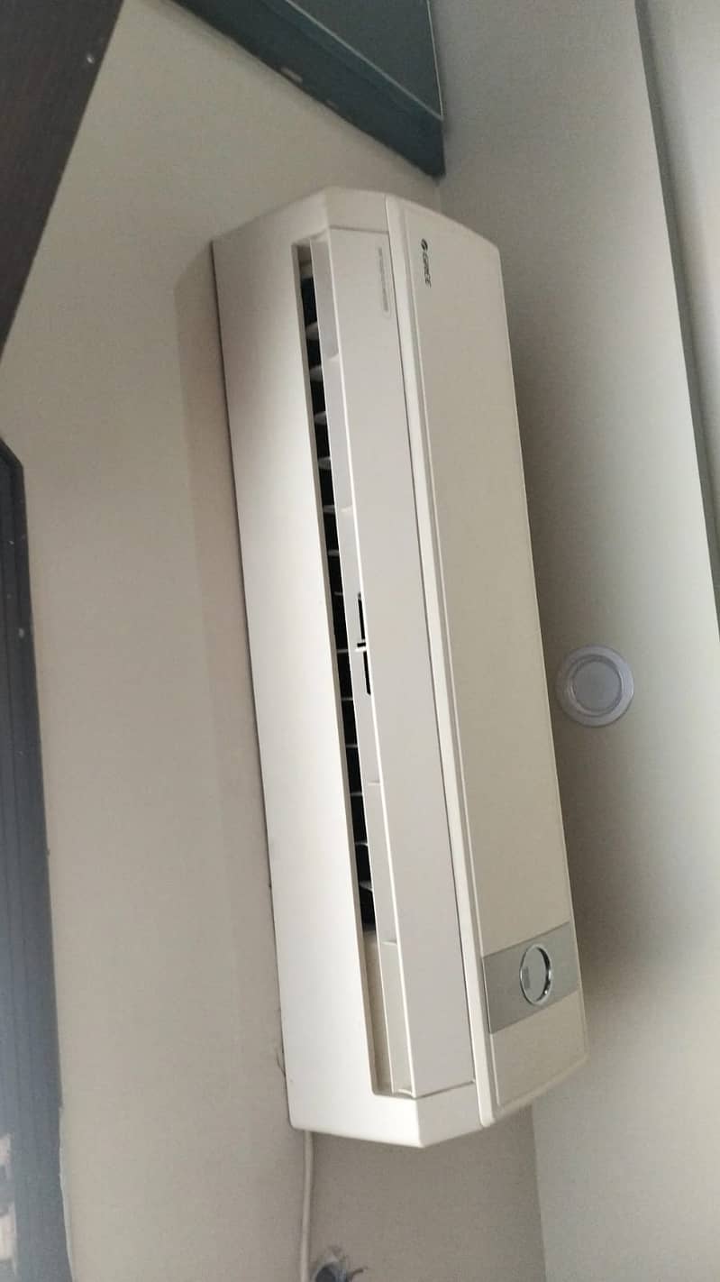 Gree AC in good condition for sale 1