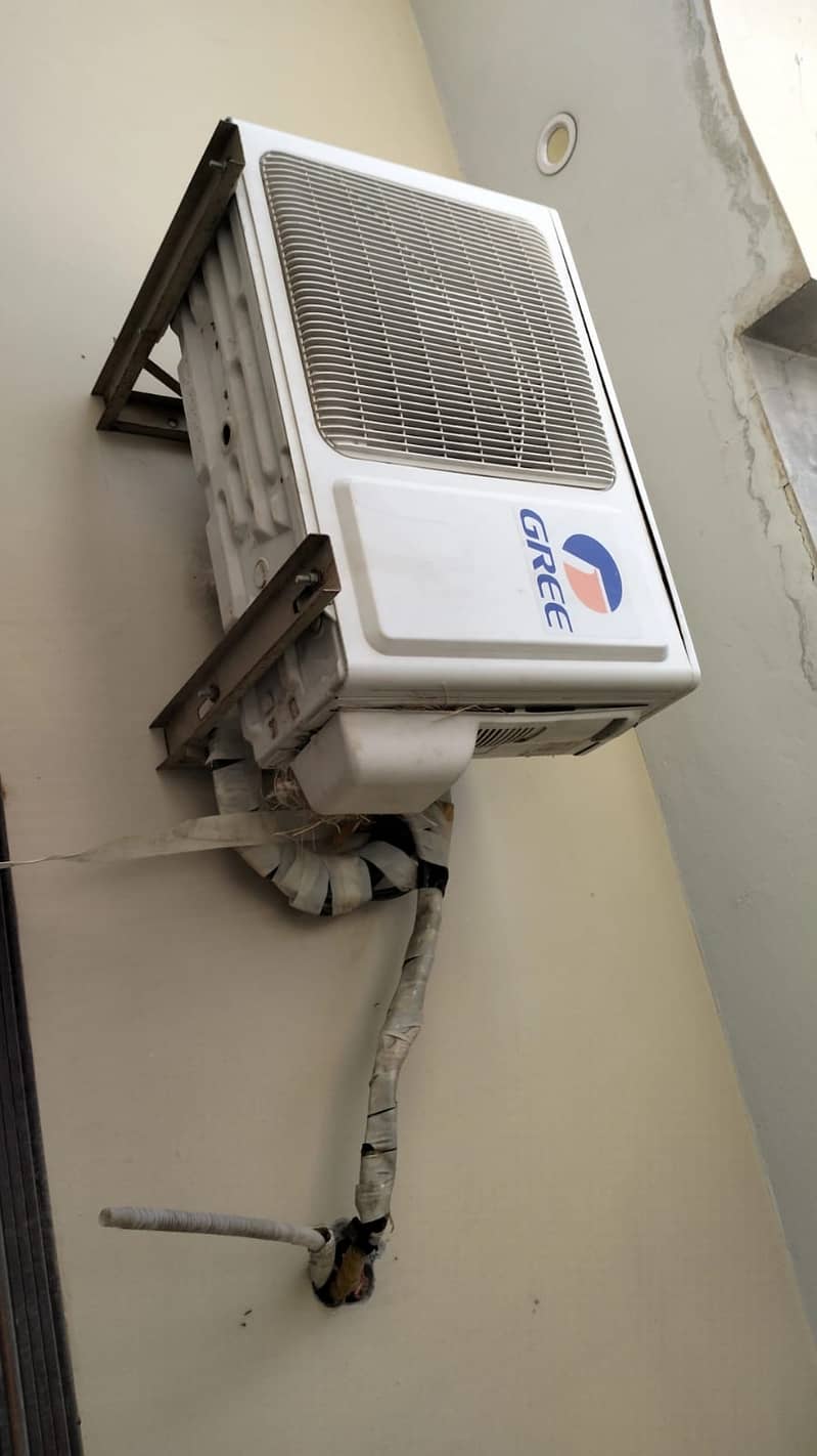 Gree AC in good condition for sale 3