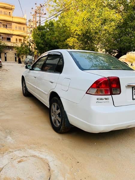 Honda Civic EXi 2002 4