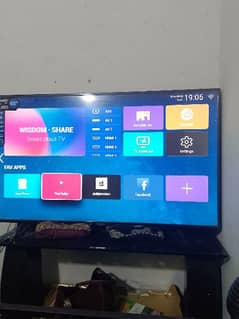 Smart Tv Led 65 inces for sale