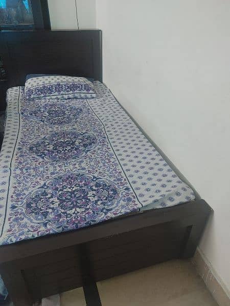 Wooden Single Bed For Sale (Without Mattress) 0