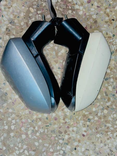 All Car Side Mirror available he 2