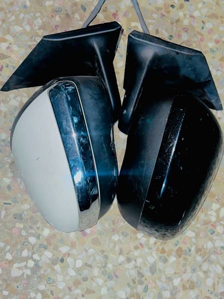 All Car Side Mirror available he 4