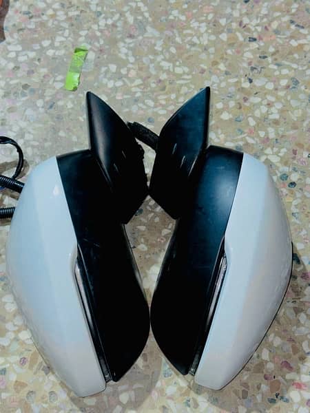 All Car Side Mirror available he 5