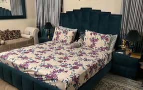 Bed set / king size bed set / poshish bed set with side tables miror