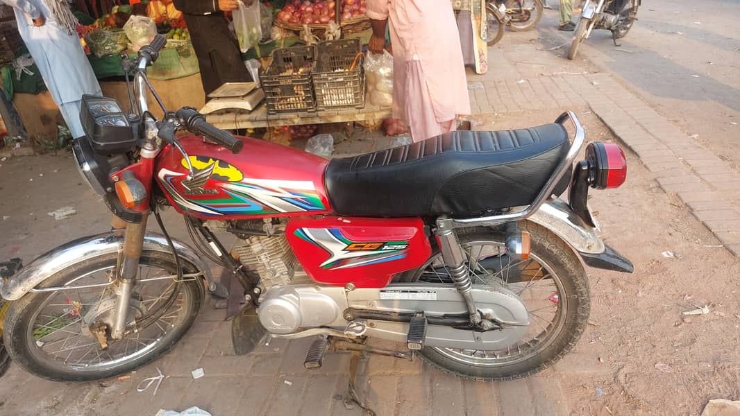 Honda CG 125 2023  1 lac 80 thousand 3