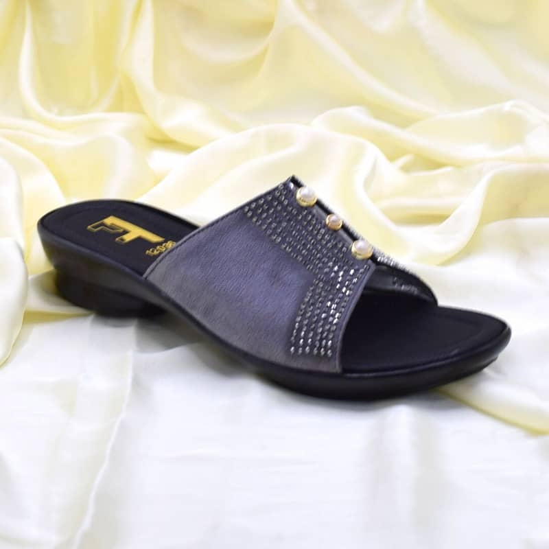 Women Shoes Stock available on Wholesale 7