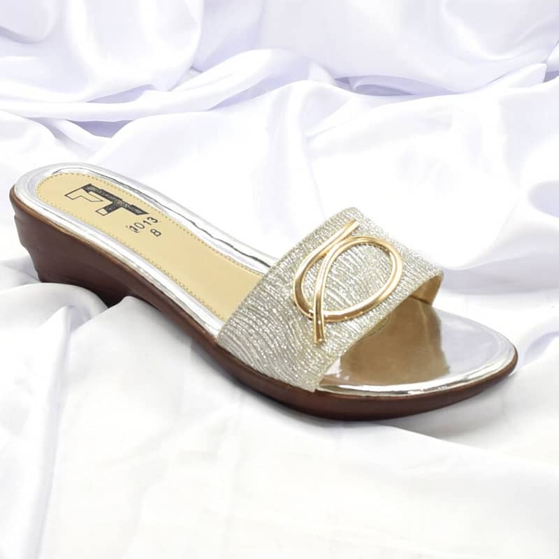 Women Shoes Stock available on Wholesale 12