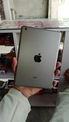 Apple iPad Mini 1