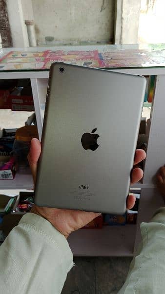 Apple iPad Mini 1 0