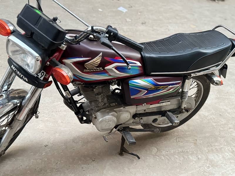 Honda 125 Model 2022 Nut To Nut Genioune 100% Pack 13500 KM Runing Ono 2