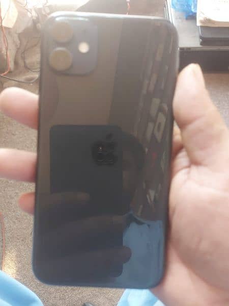 iPhone 11 non pata 64gp 4