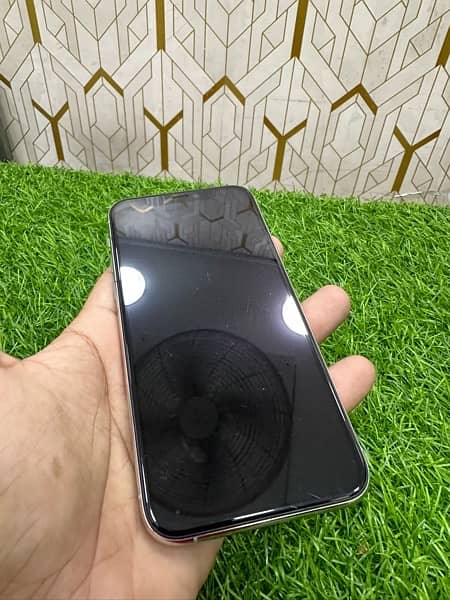 iPhone 11 Pro 256GB Non PTA 5