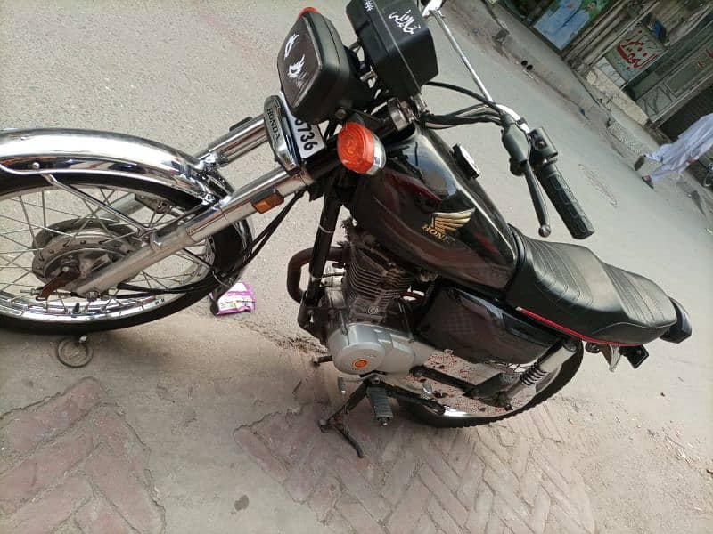 Honda CG 125  condition 10/10 full ok 0