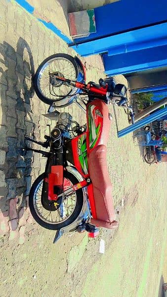 Honda bike 10\10 condition new bike location kabirwala 5