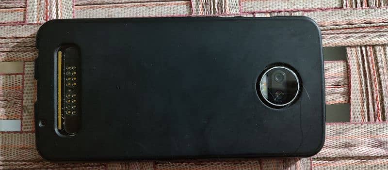 moto z2 0