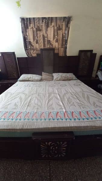 Bedroom Set Available to Sale 0