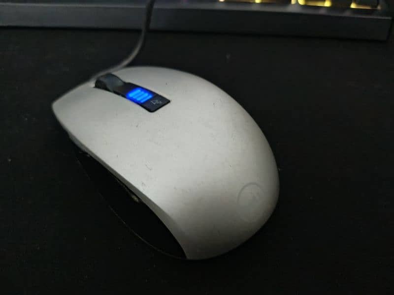 Gaming keyboard (marvo),dell office mouse(4 dpi settings) 8