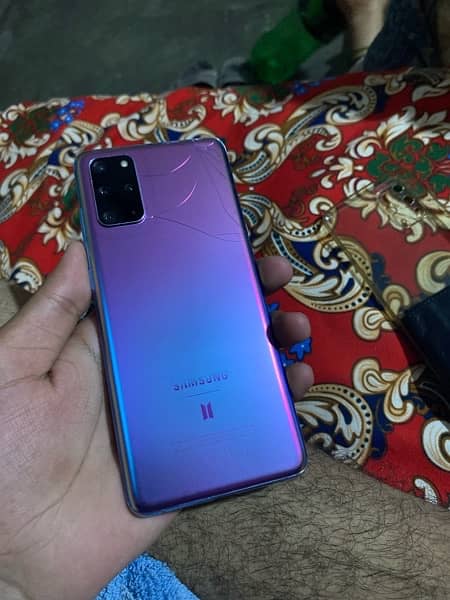 Samsung Galaxy S20+ BTS Special Edition 1