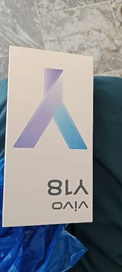 Vivo y18 ram 6.128 10 by 10 Daba charge full box  11 month waranty b