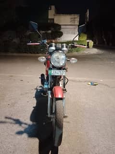 Suzuki GS 150