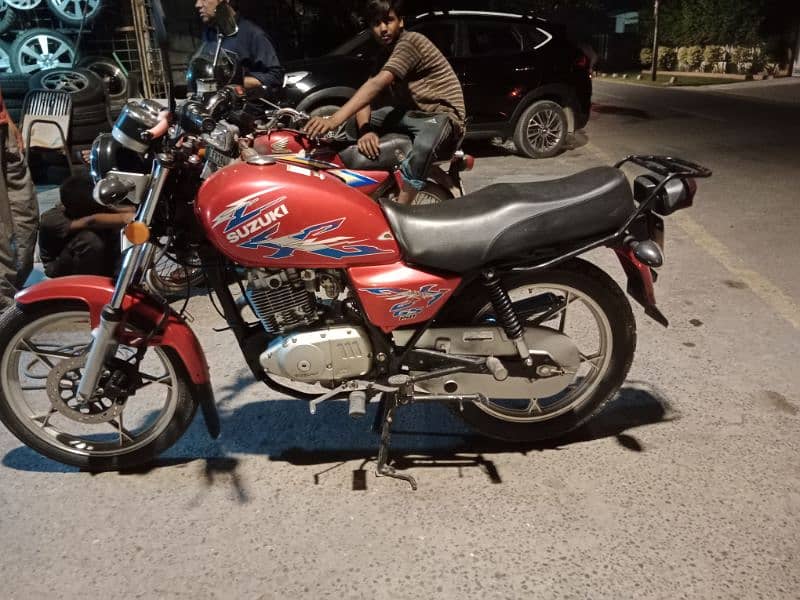 Suzuki GS 150 1