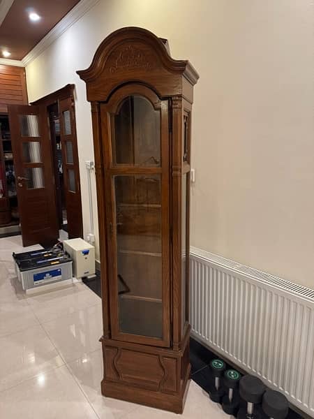 Howard Miller Clock Glass and Wood Cabinet made in USA 3