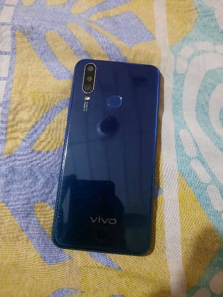 vivo y15 box sath ha gb 4/64 condition 10/9 4