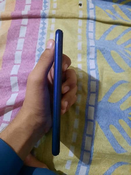 vivo y15 box sath ha gb 4/64 condition 10/9 6