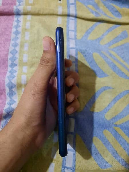 vivo y15 box sath ha gb 4/64 condition 10/9 9