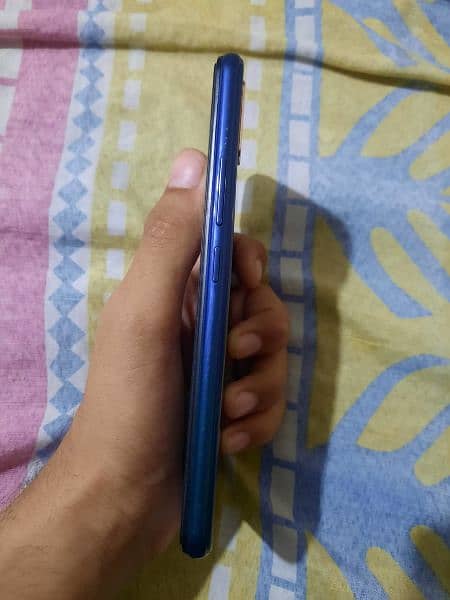 vivo y15 box sath ha gb 4/64 condition 10/9 10