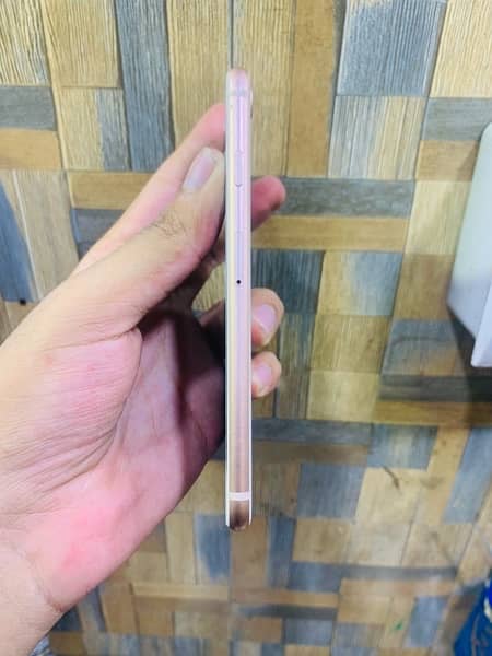 Iphone 8 64gb pta aproved 2