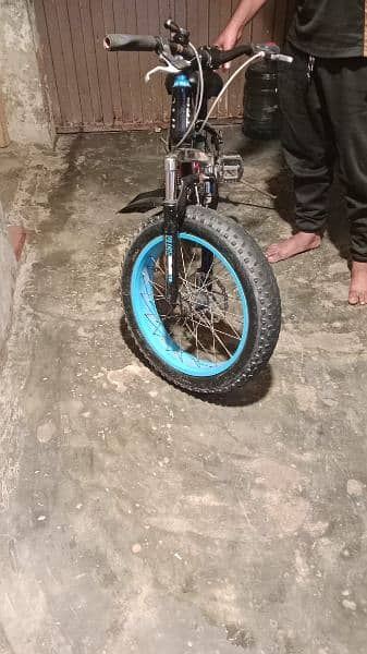 boy heavy bicycle in excellent condition 2