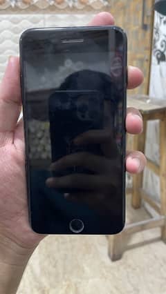 Iphone 7 plus with orignal box Condition 10/9 0