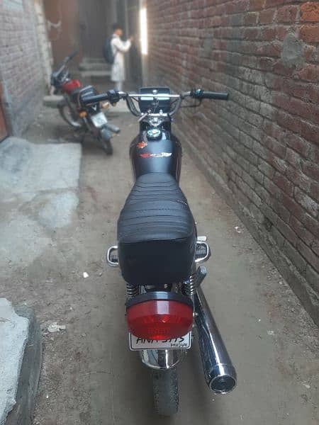 honda 125 and honda 70 5