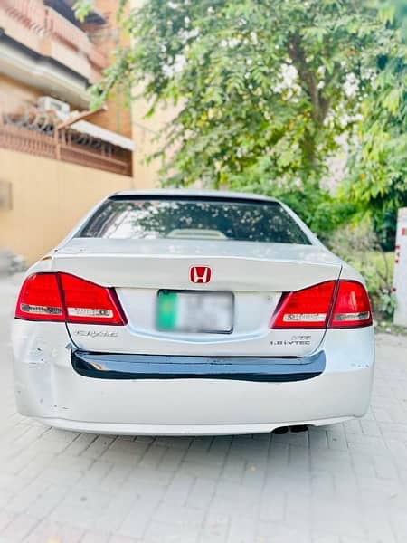 Honda Civic VTi 2010 19