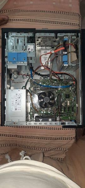 Dell Tower Core I5.4junration. 8