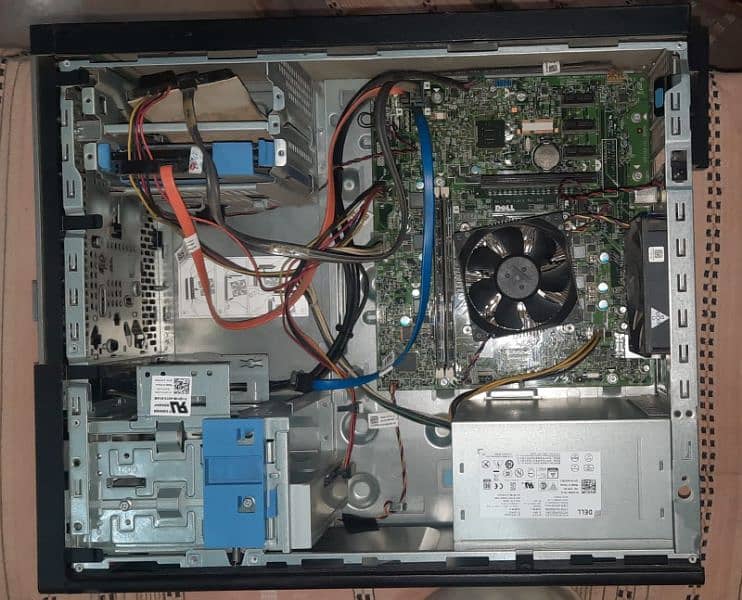 Dell Tower Core I5.4junration. 13