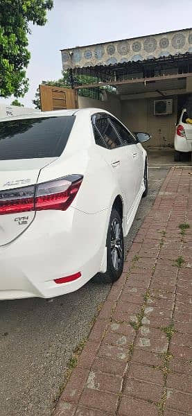 Toyota Corolla Altis 2020 Grande 6