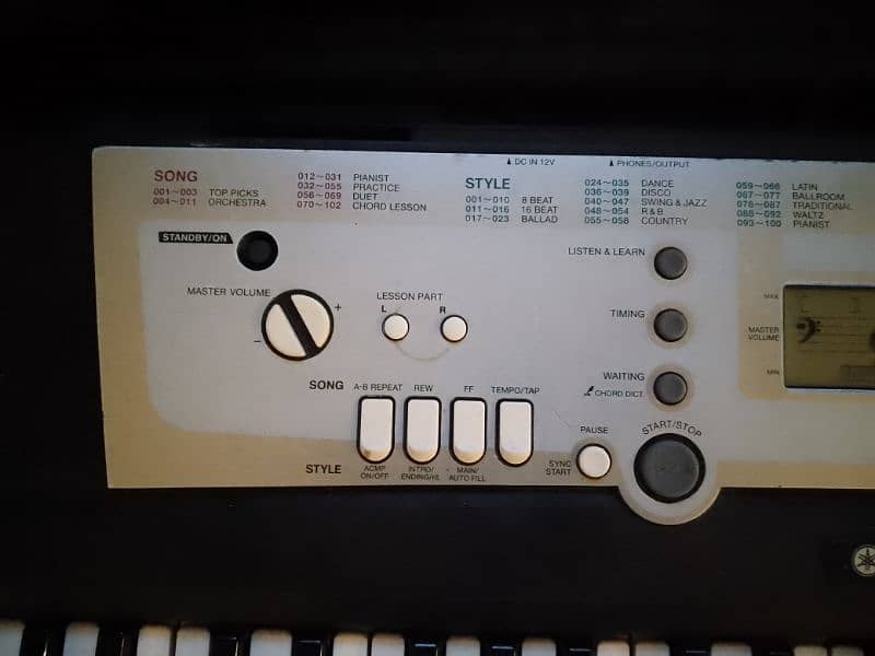 Yamaha PSR E203 1