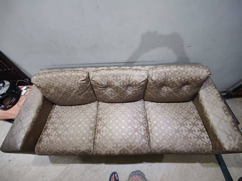 sofa set in best condition. no any fault 4