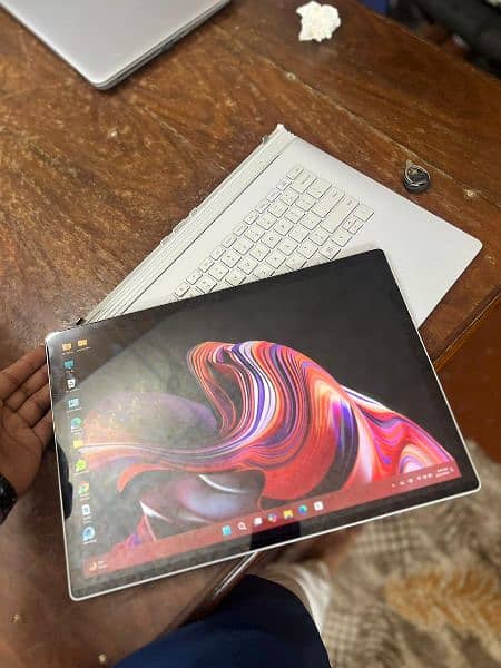 Microsoft Surface Book 2 i7 8th gen With GTX 1060 ( 6gb ) 5